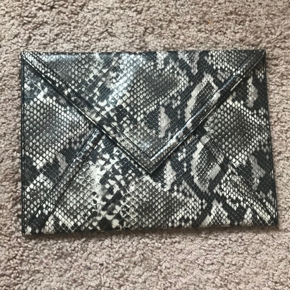 Envelope Clutch